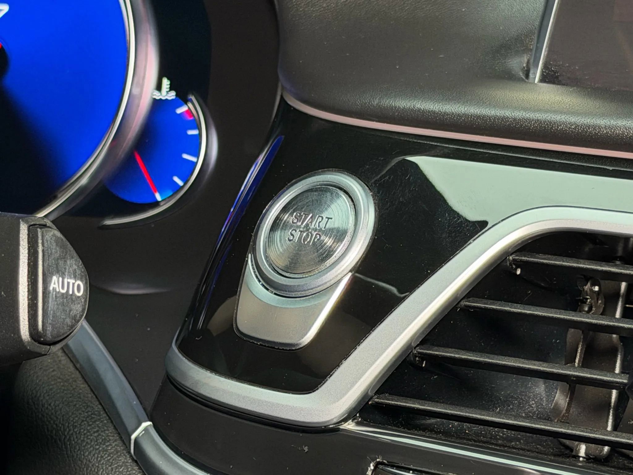 Used 2017 BMW 750i xDrive image 50