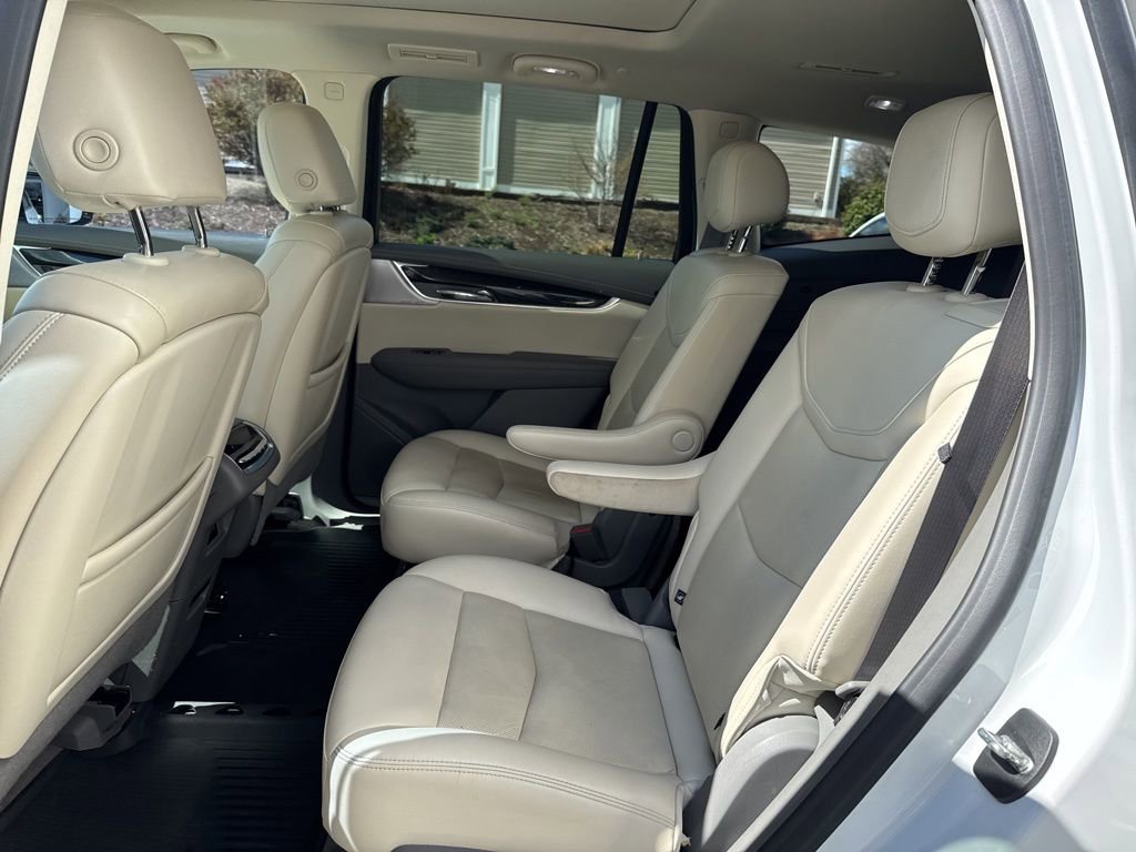 Used 2021 Cadillac XT6 Premium Luxury w/ LPO, Floor Liner Package image 38