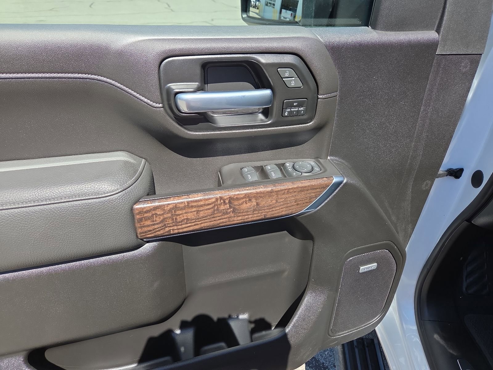 Used 2021 GMC Sierra 3500 Denali w/ Denali Ultimate Package image 15