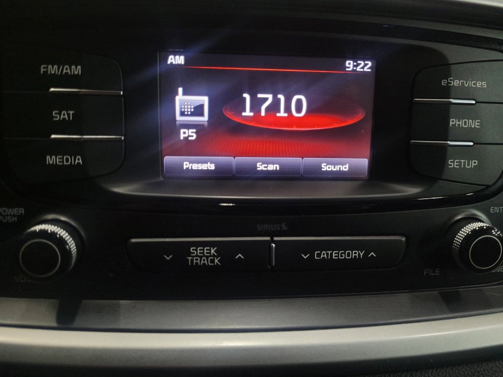 Used 2016 Kia Sorento AWD w/ LX Convenience Package image 25