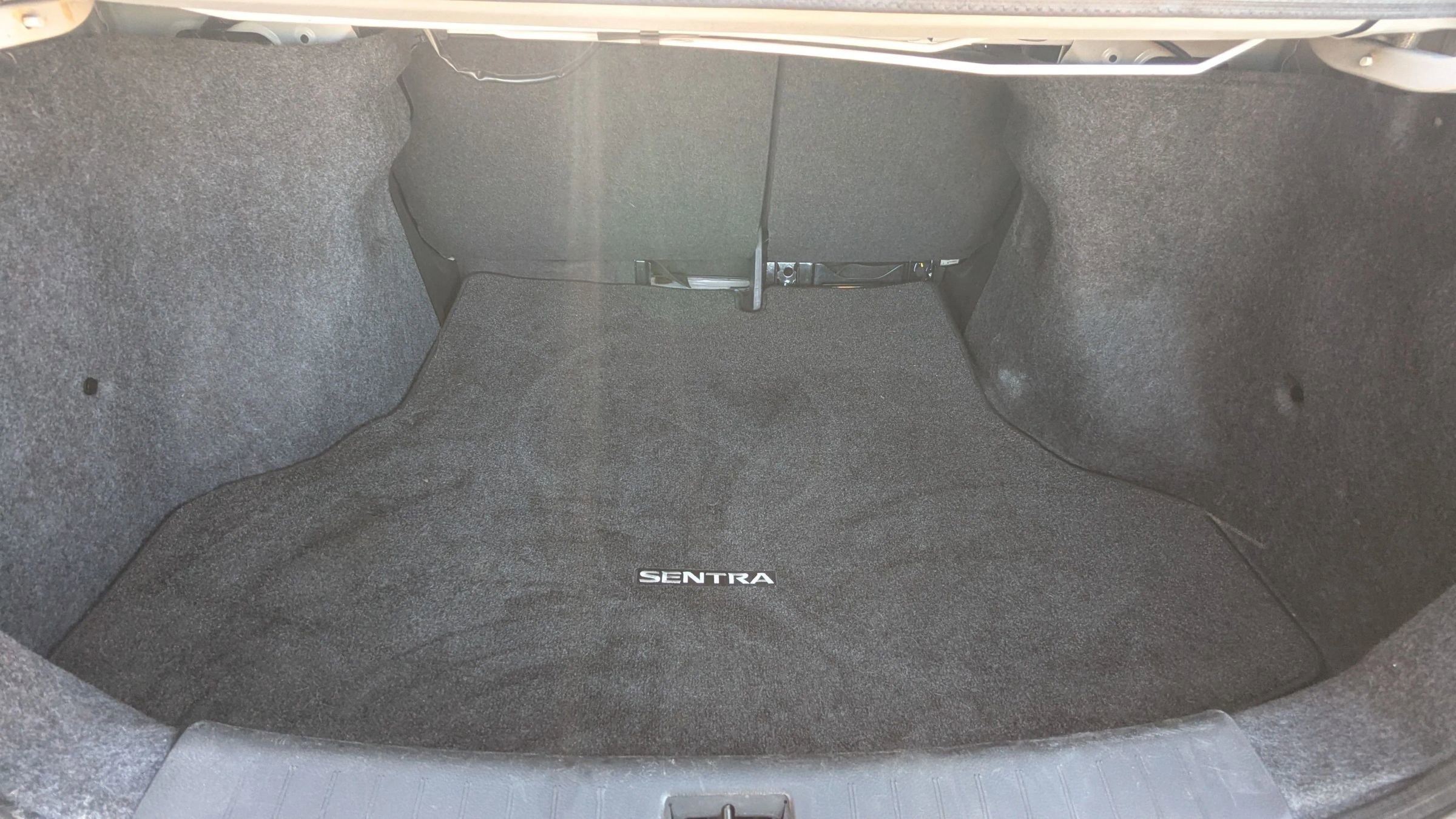 Used 2019 Nissan Sentra SV FWD image 13