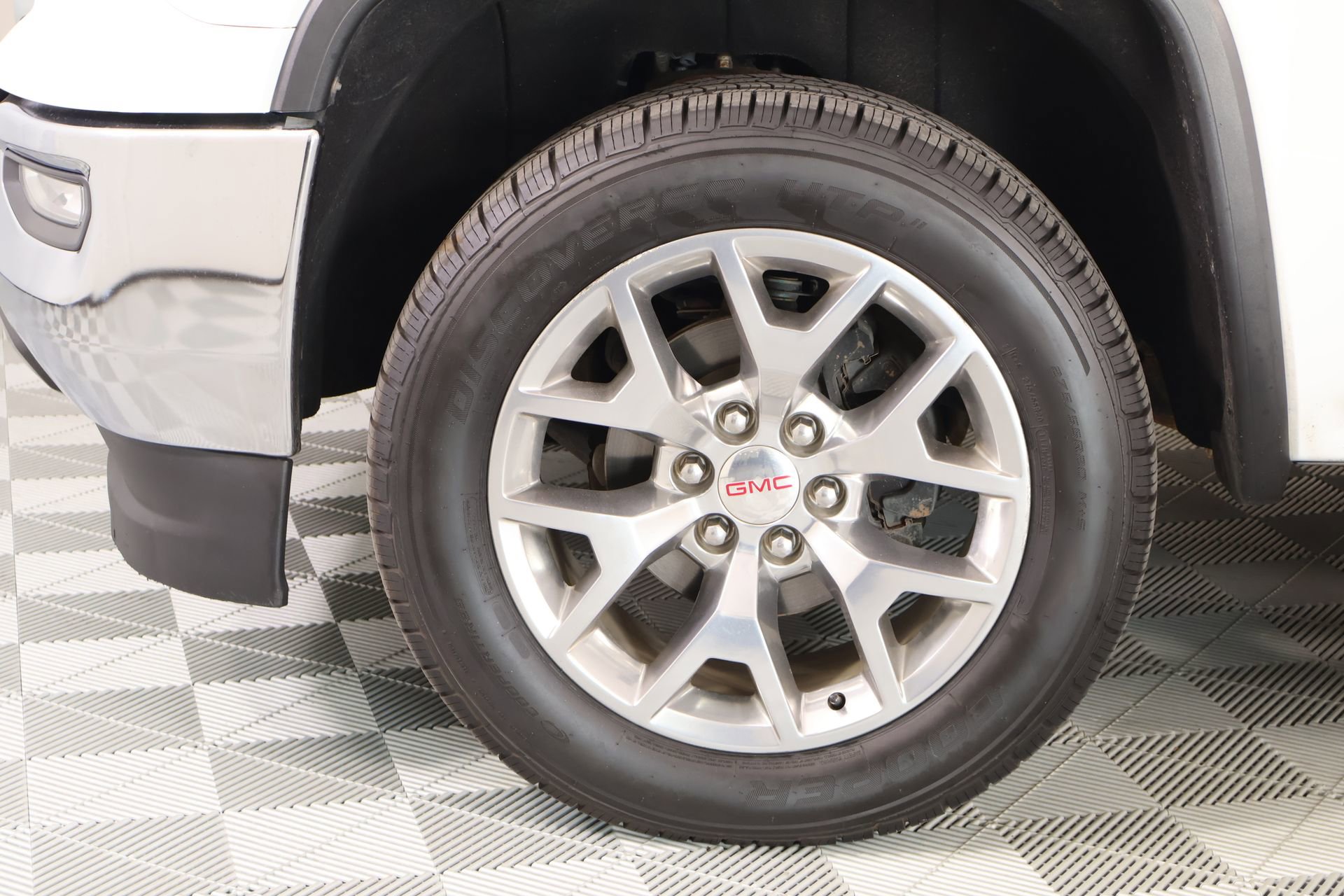 Used 2018 GMC Sierra 1500 SLT w/ SLT Premium Package AWD/4WD image 17