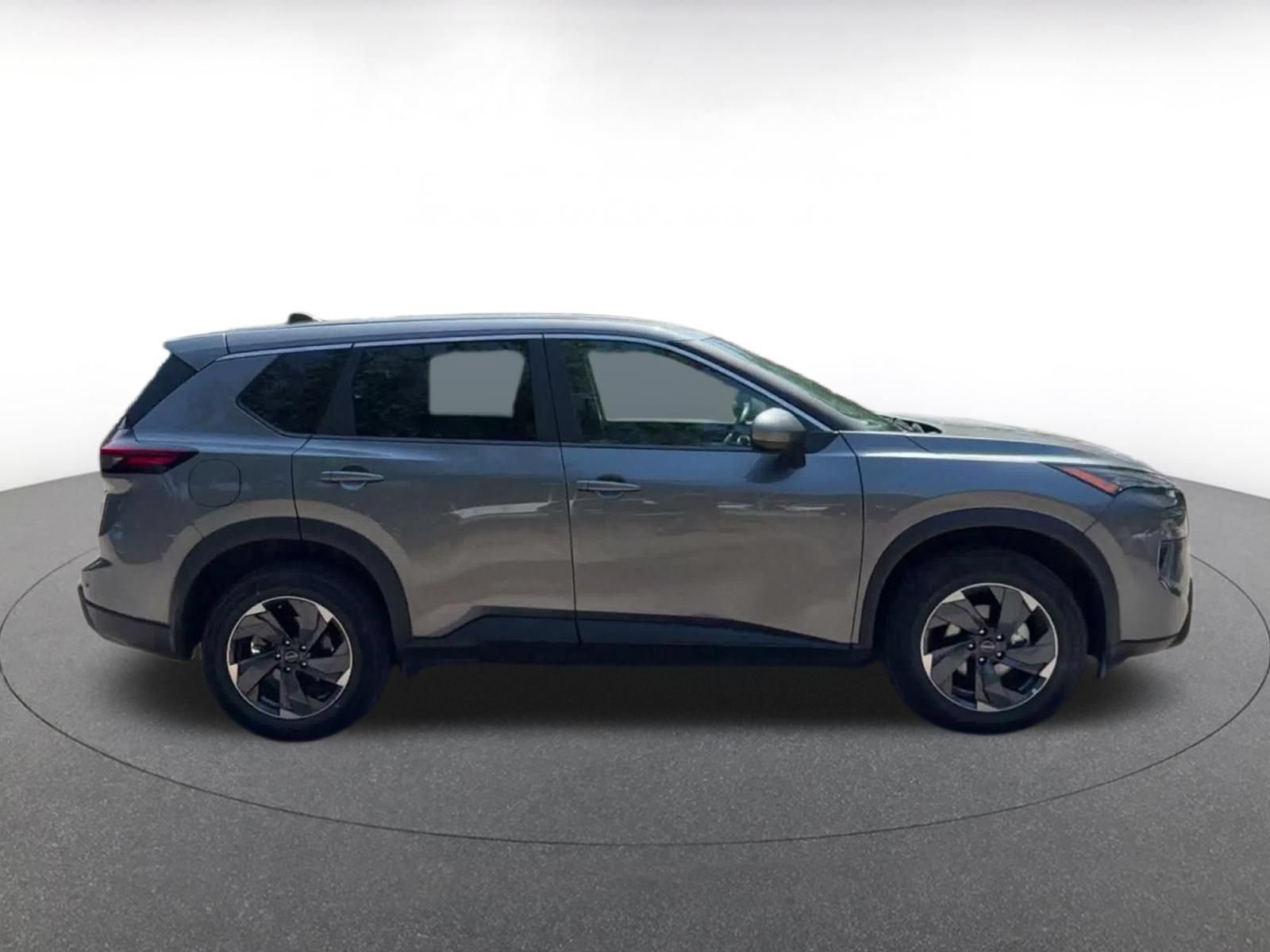 Used 2025 Nissan Rogue SV FWD image 16