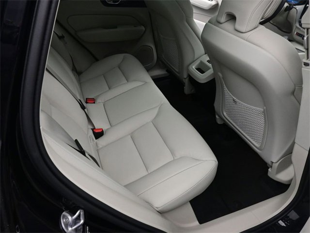 Used 2025 Volvo XC60 B5 Plus w/ Protection Package Premier image 27