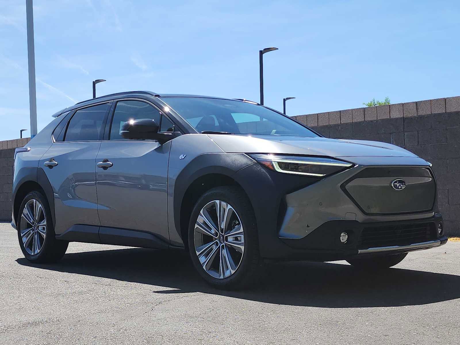 Used 2024 Subaru Solterra Touring image 3