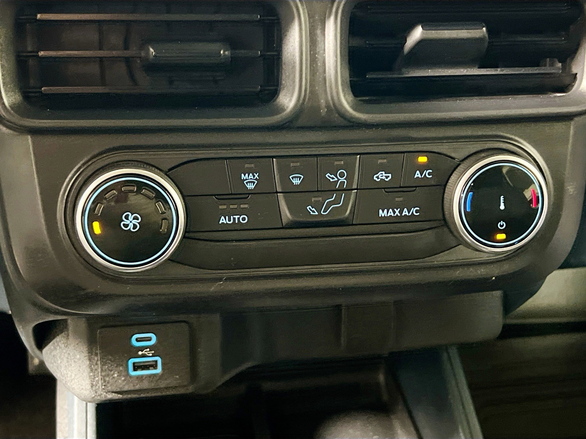 Used 2022 Ford Maverick XL FWD image 25