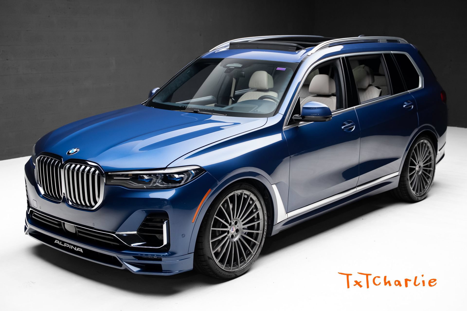 Used 2022 BMW ALPINA XB7 AWD/4WD image 1