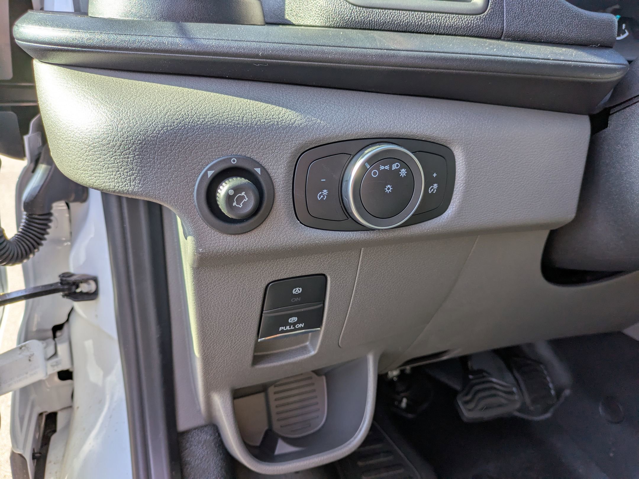 New 2025 Ford Transit 250 148 High Roof Extended w/ Load Area Protection Package image 15