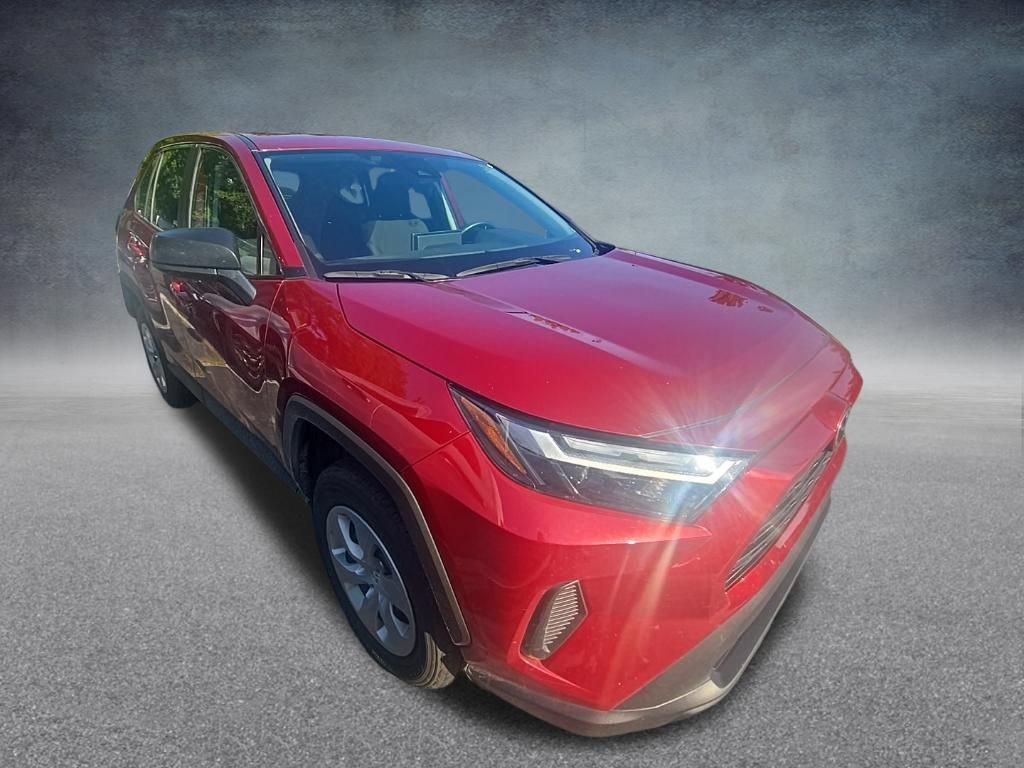 Used 2025 Toyota RAV4 LE AWD/4WD image 2