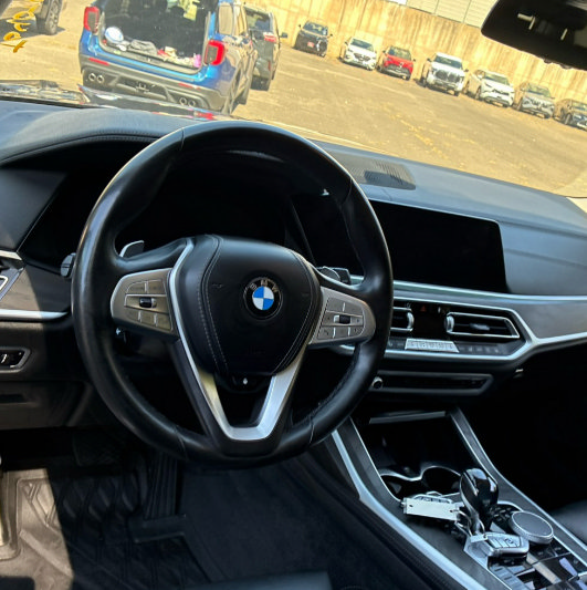 Used 2022 BMW X7 xDrive40i w/ Cold Weather Package AWD/4WD image 4