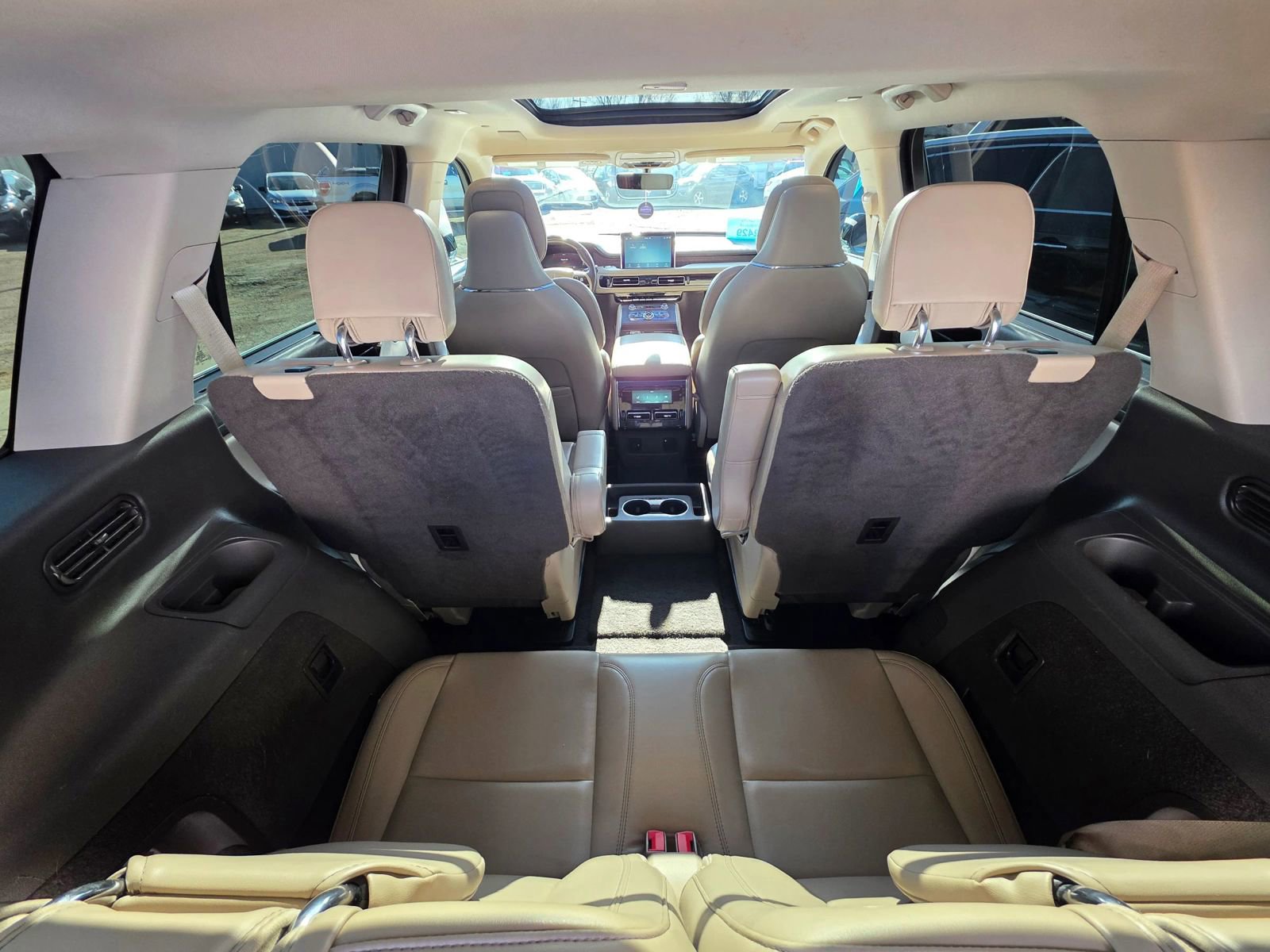 Used 2020 Lincoln Aviator Reserve image 8