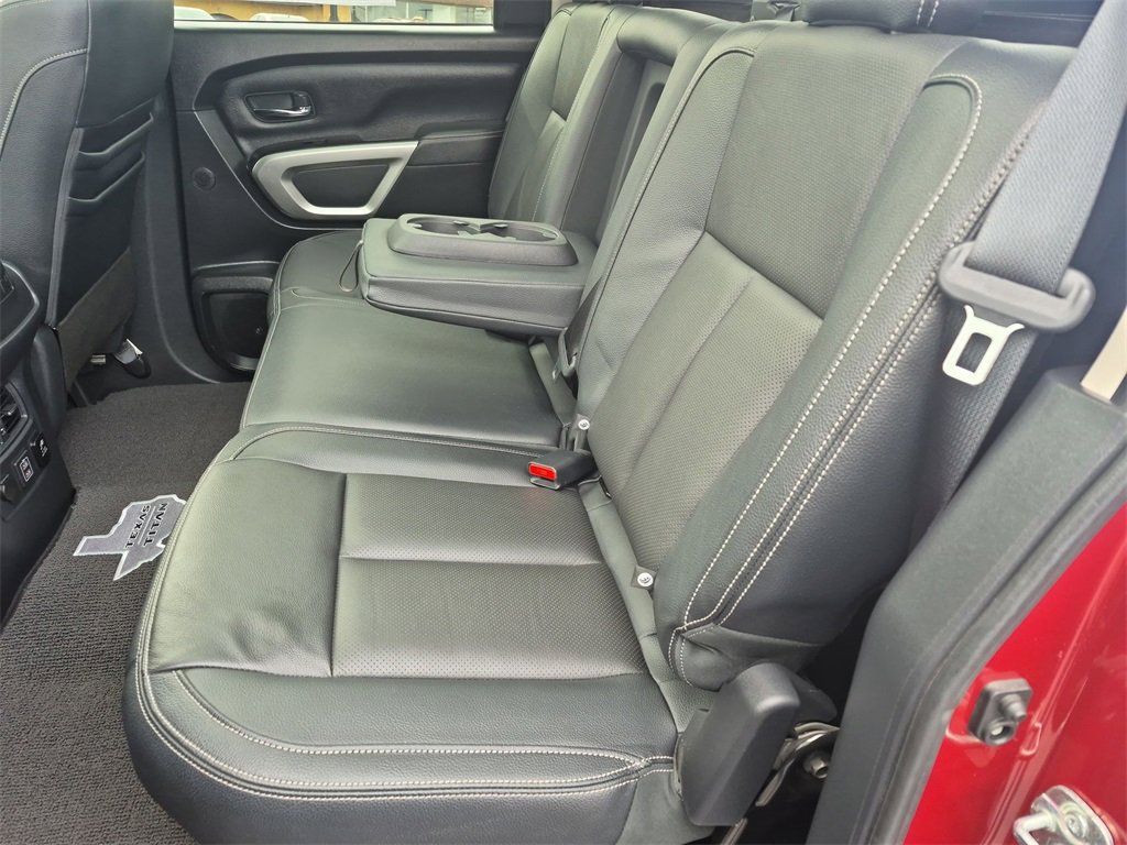 Used 2021 Nissan Titan SL w/ Moonroof Package image 30