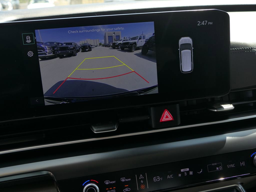 Used 2025 Kia Carnival image 20