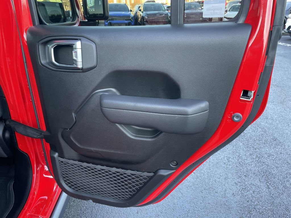 Used 2024 Jeep Gladiator Willys image 22