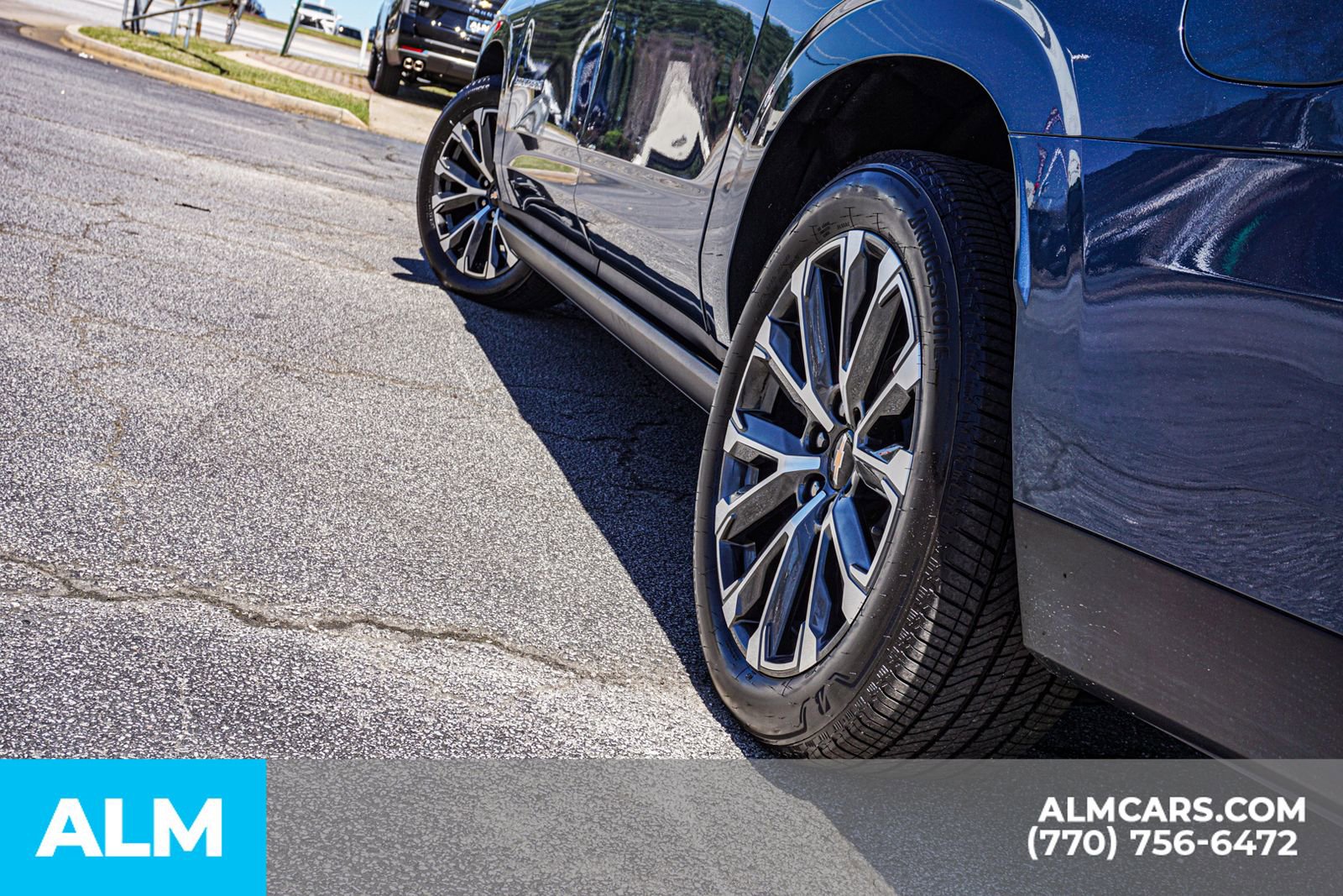 Used 2025 Chevrolet Suburban High Country image 14