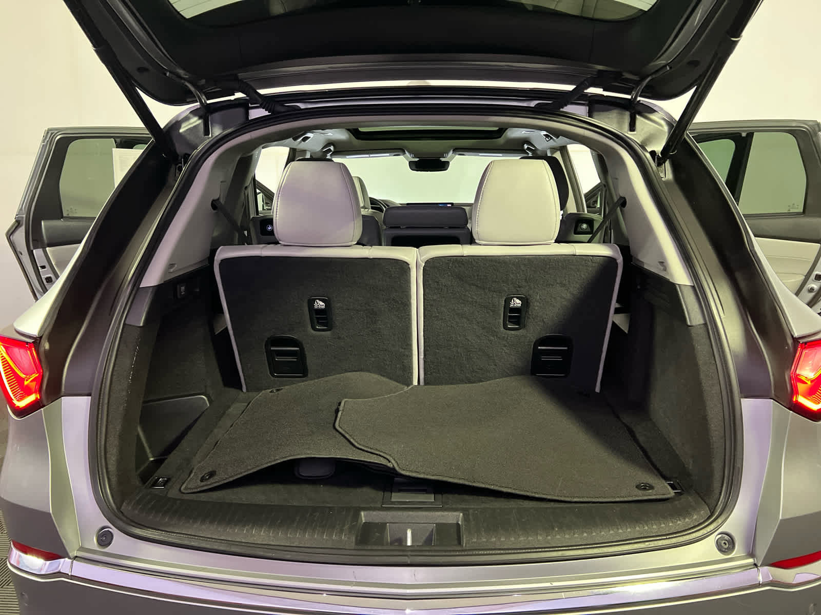 Certified 2023 Acura MDX SH-AWD w/ Technology Package image 25