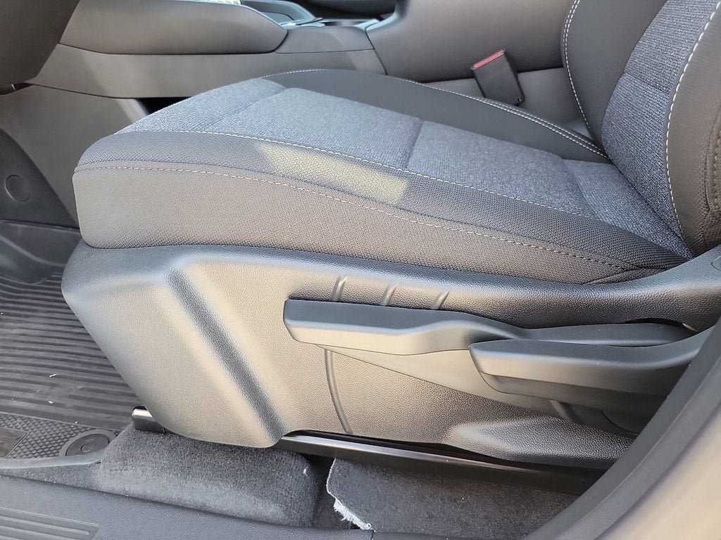New 2027 GMC Terrain Elevation w/ LPO, Floor Liner Package FWD image 13