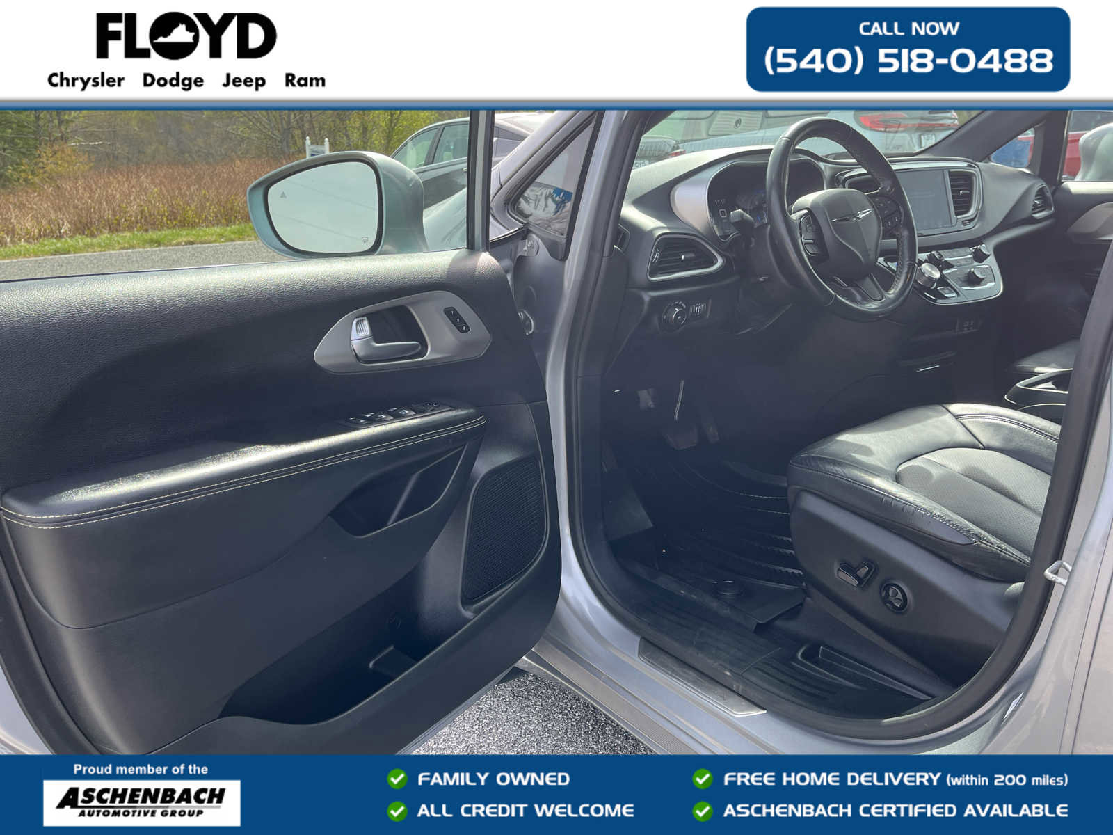Used 2020 Chrysler Pacifica Touring-L w/ Advanced Safetytec Group image 10