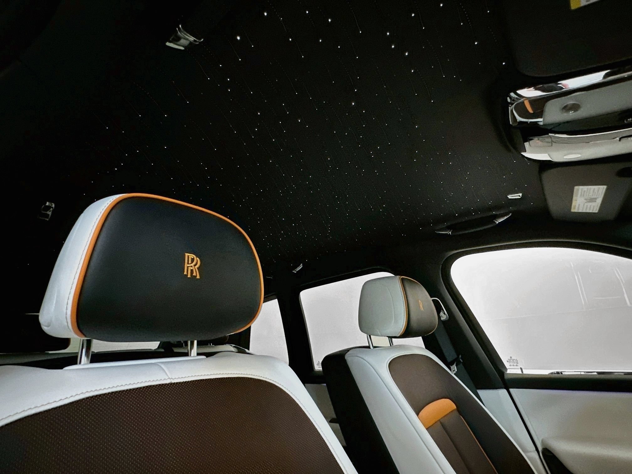New 2027 Rolls-Royce Cullinan Black Badge AWD/4WD image 21