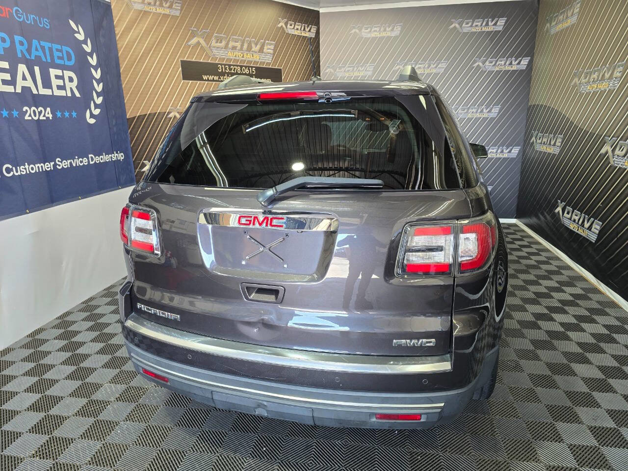 Used 2015 GMC Acadia SLT image 12