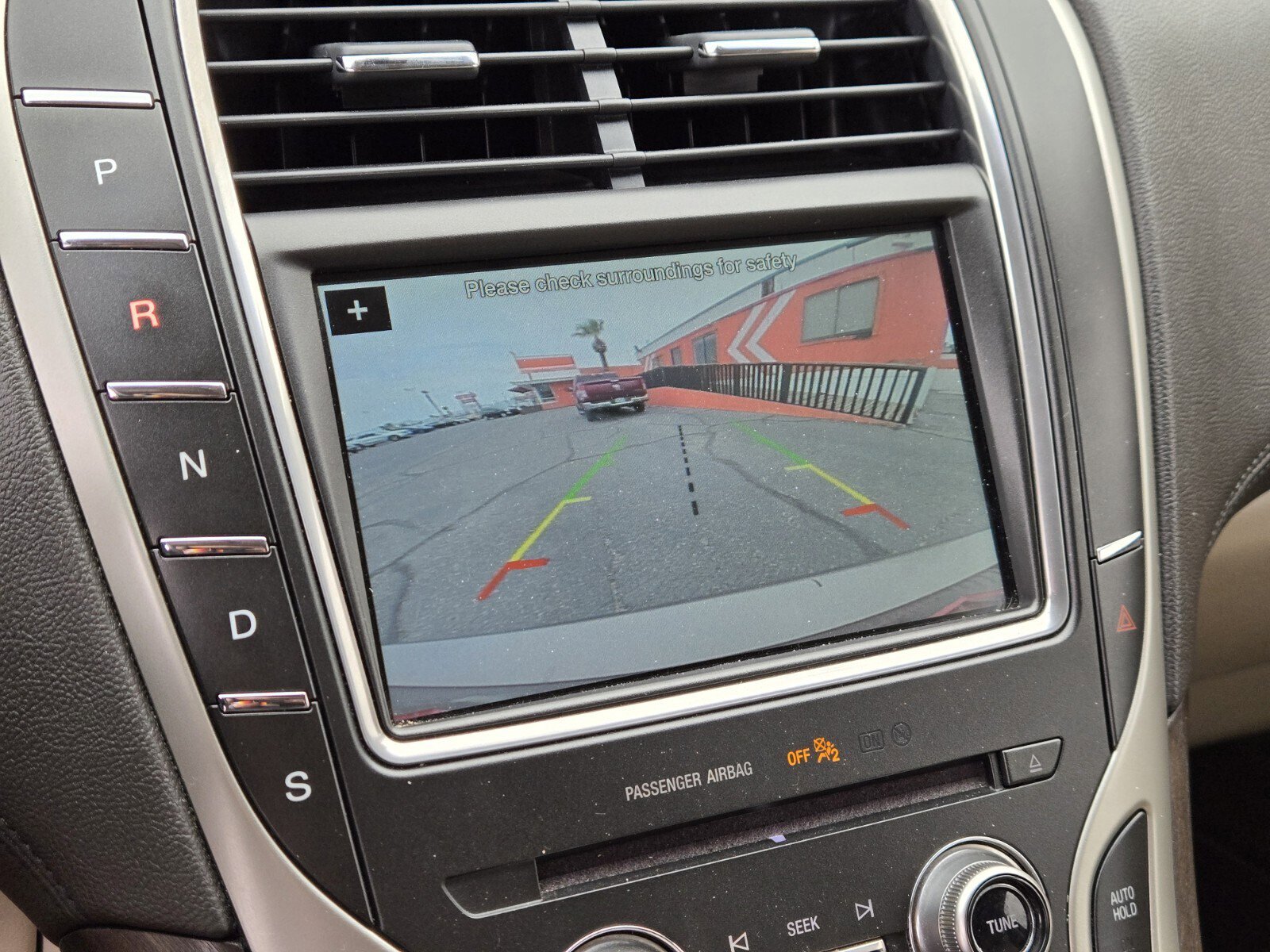 Used 2018 Lincoln MKX Select w/ Select Plus Package FWD image 22