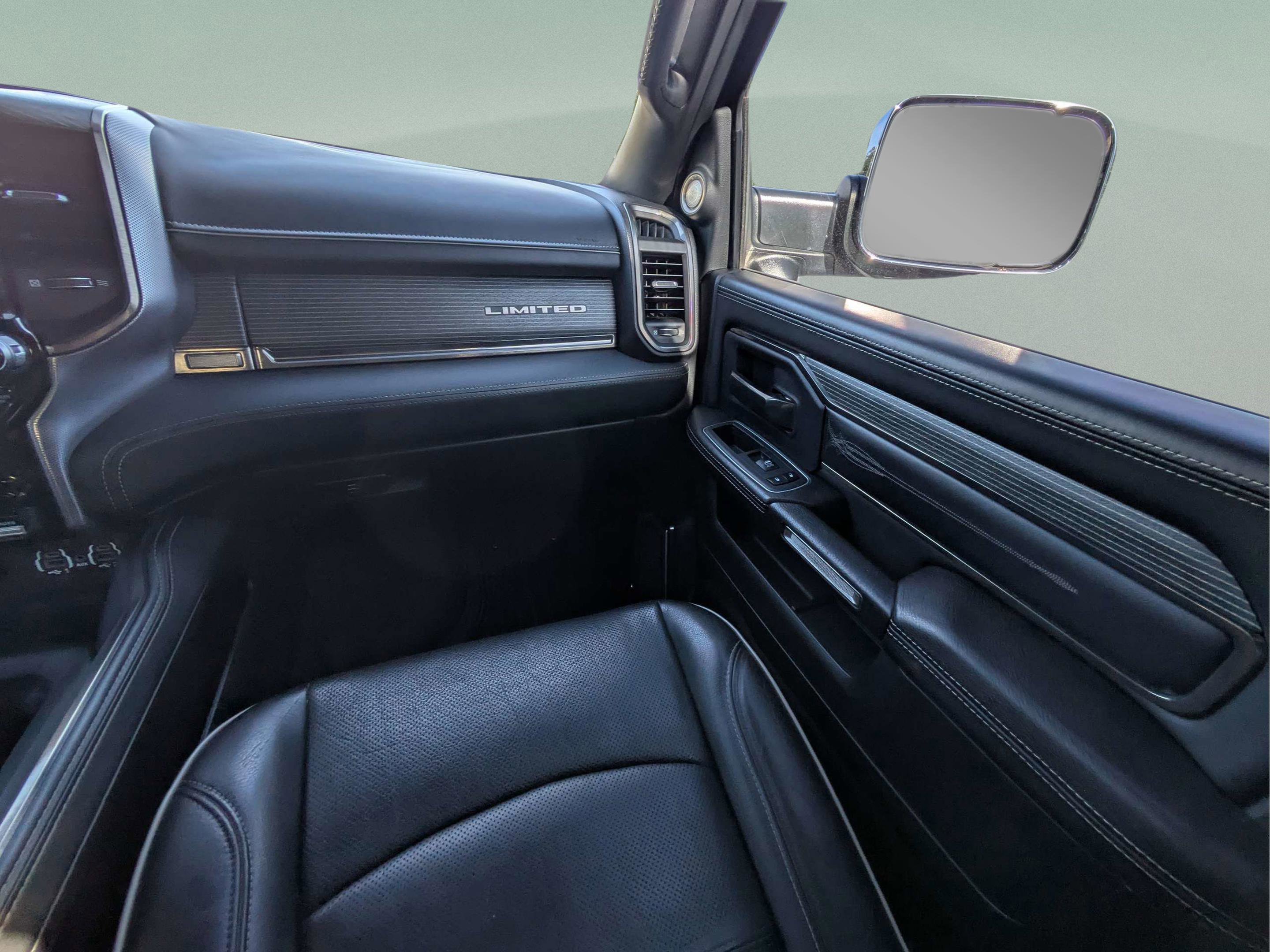 Used 2020 RAM 2500 Limited AWD/4WD image 14