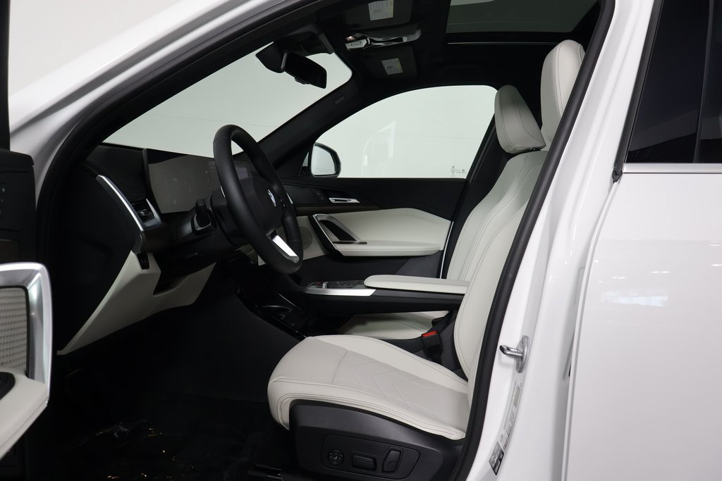 New 2026 BMW X1 xDrive28i w/ Convenience Package AWD/4WD image 5