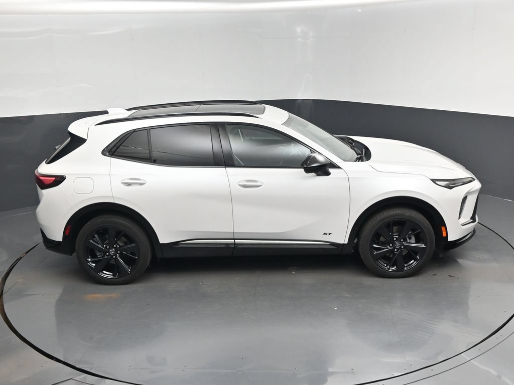 Used 2025 Buick Envision Sport Touring AWD/4WD image 13