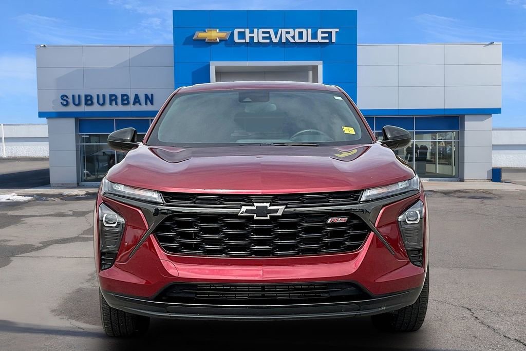 Used 2024 Chevrolet Trax RS FWD image 3
