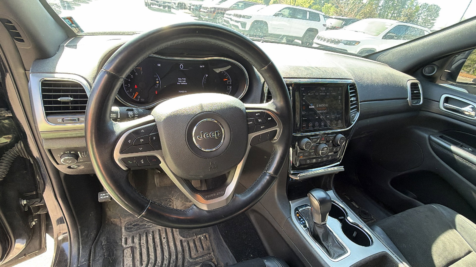 Used 2021 Jeep Grand Cherokee Laredo X AWD/4WD image 25