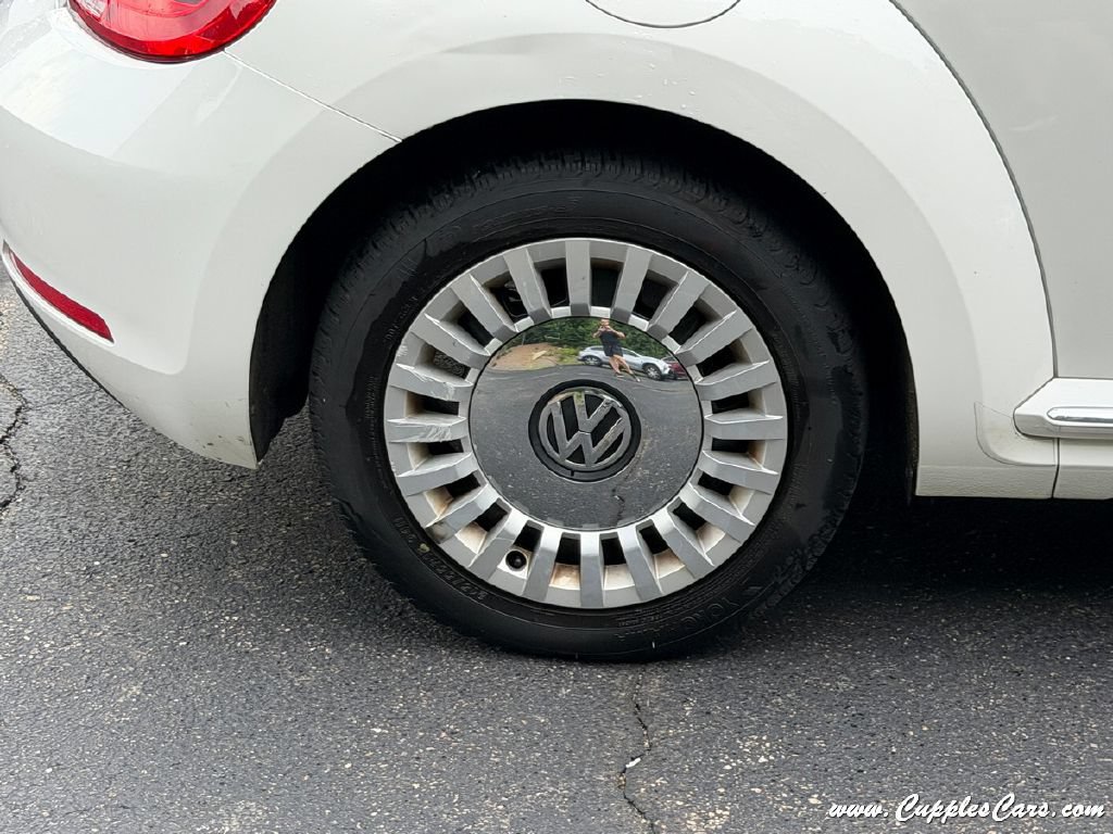 Used 2013 Volkswagen Beetle 2.5 FWD image 38