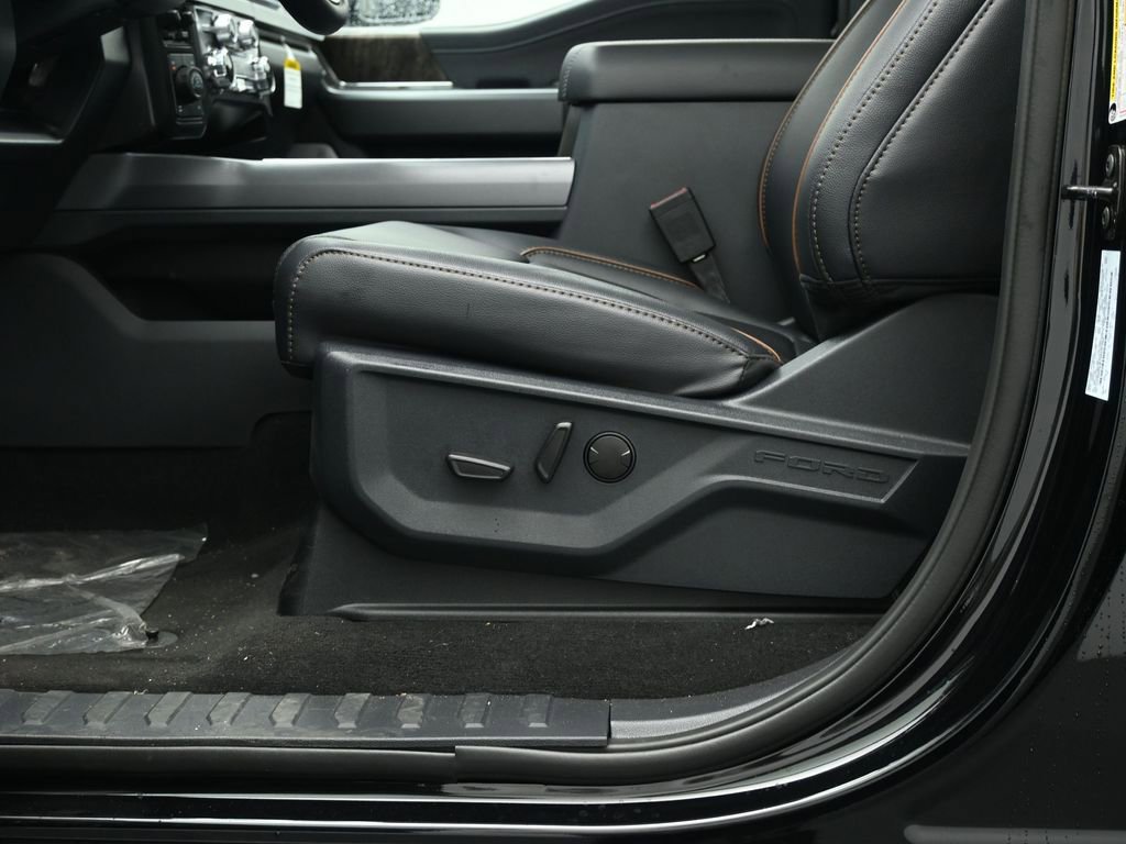 New 2025 Ford F250 Lariat w/ Lariat Ultimate Package image 10