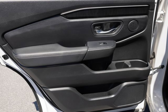 Used 2023 Honda Pilot Elite image 16