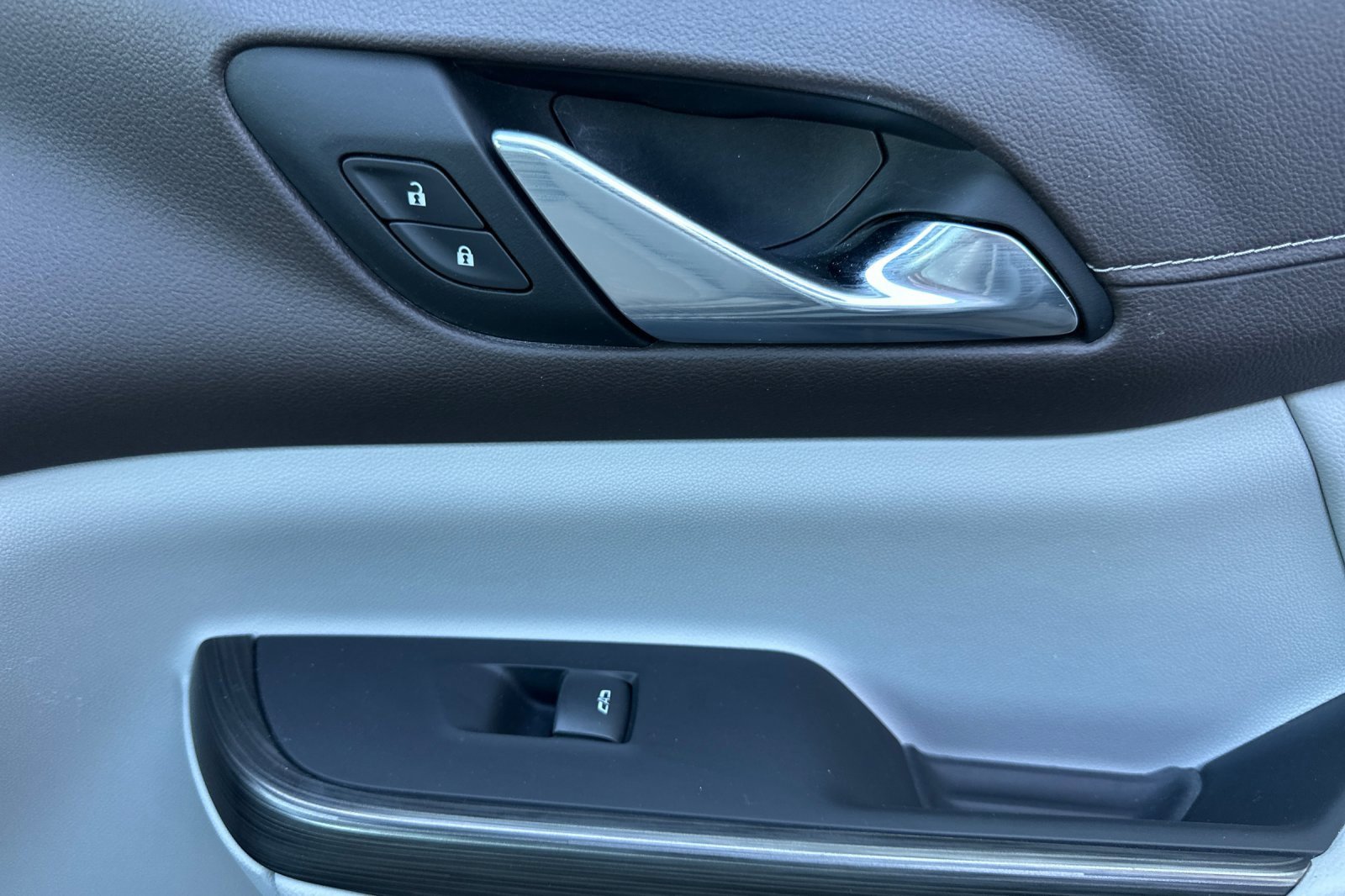 Used 2023 GMC Acadia SLT image 22