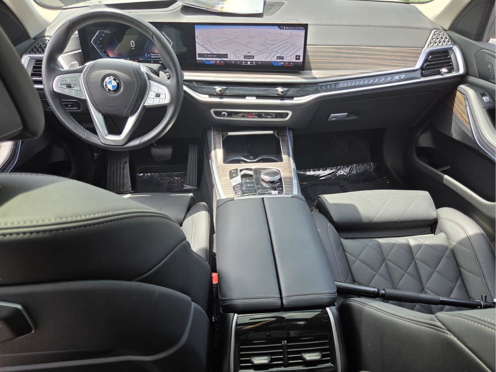 Used 2024 BMW X7 xDrive40i w/ Parking Assistance Package AWD/4WD image 15