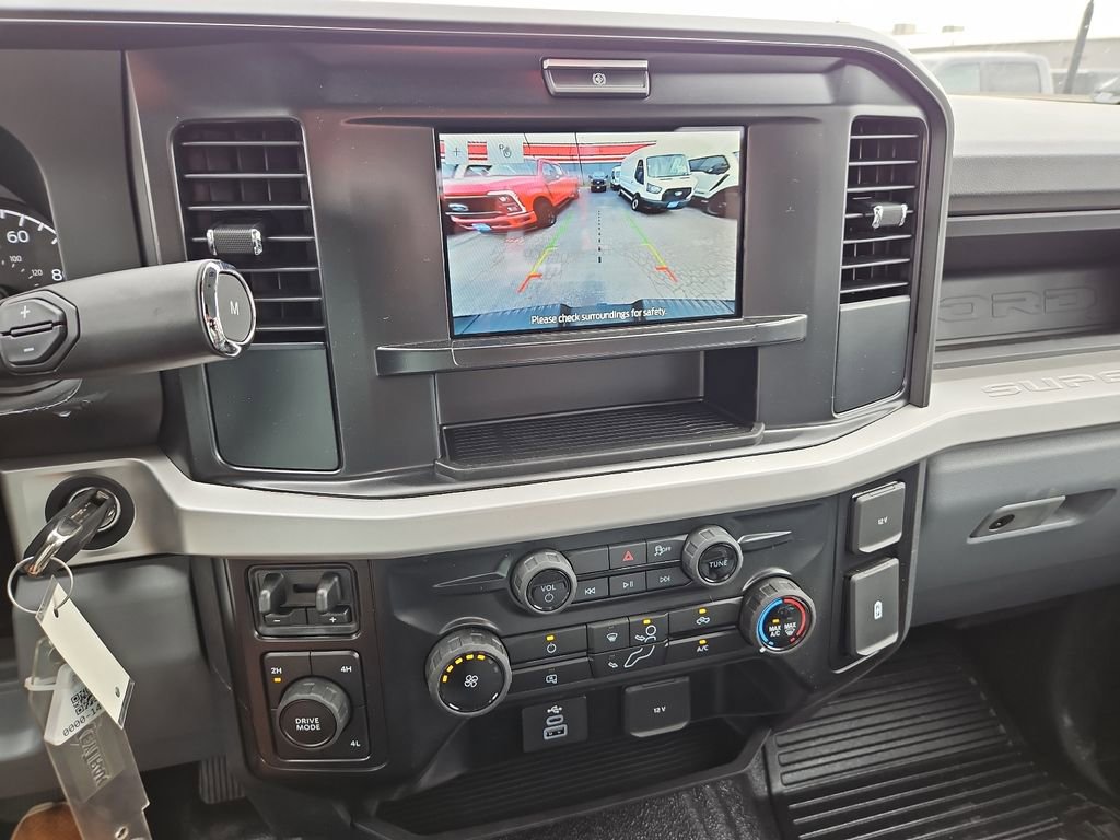 New 2026 Ford F350 XL w/ XL Chrome Package image 24
