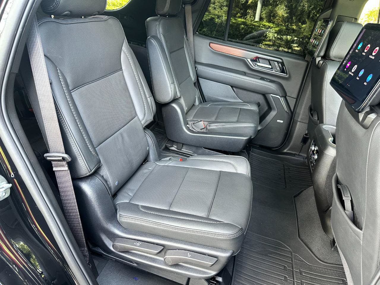 Used 2025 GMC Yukon Denali w/ Denali Reserve Package AWD/4WD image 27