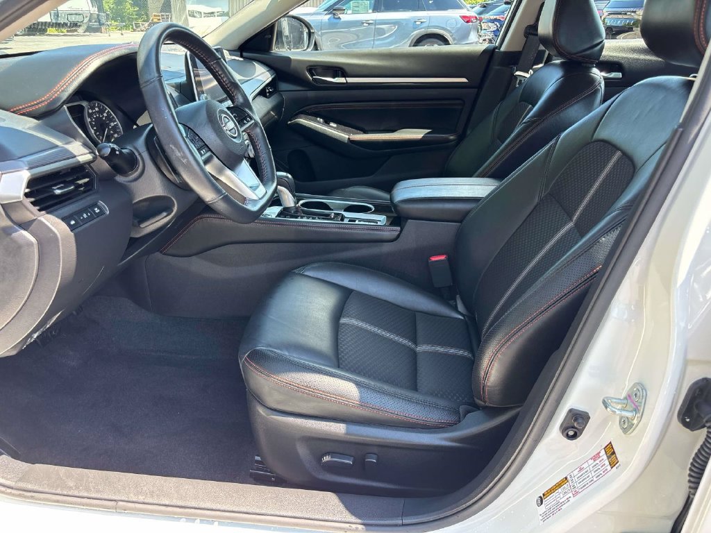 Used 2023 Nissan Altima 2.5 SR AWD/4WD image 9