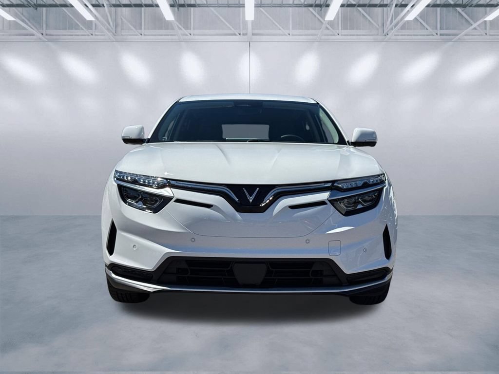 New 2027 VinFast VF 8 Eco AWD/4WD image 2