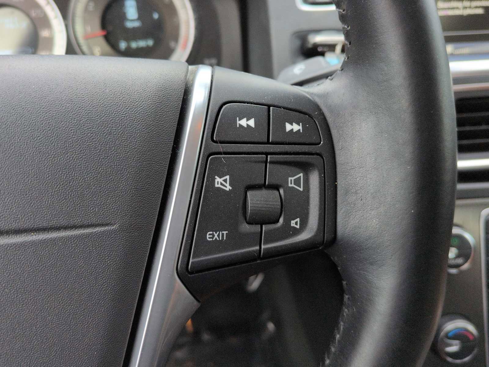 Used 2013 Volvo S60 T5 image 25