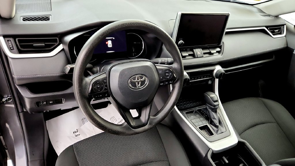 Certified 2024 Toyota RAV4 LE AWD/4WD image 27