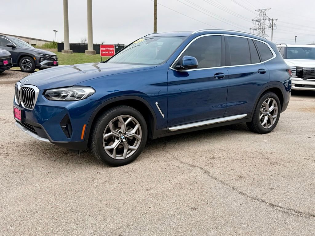Used 2023 BMW X3 xDrive30i w/ Convenience Package image 3