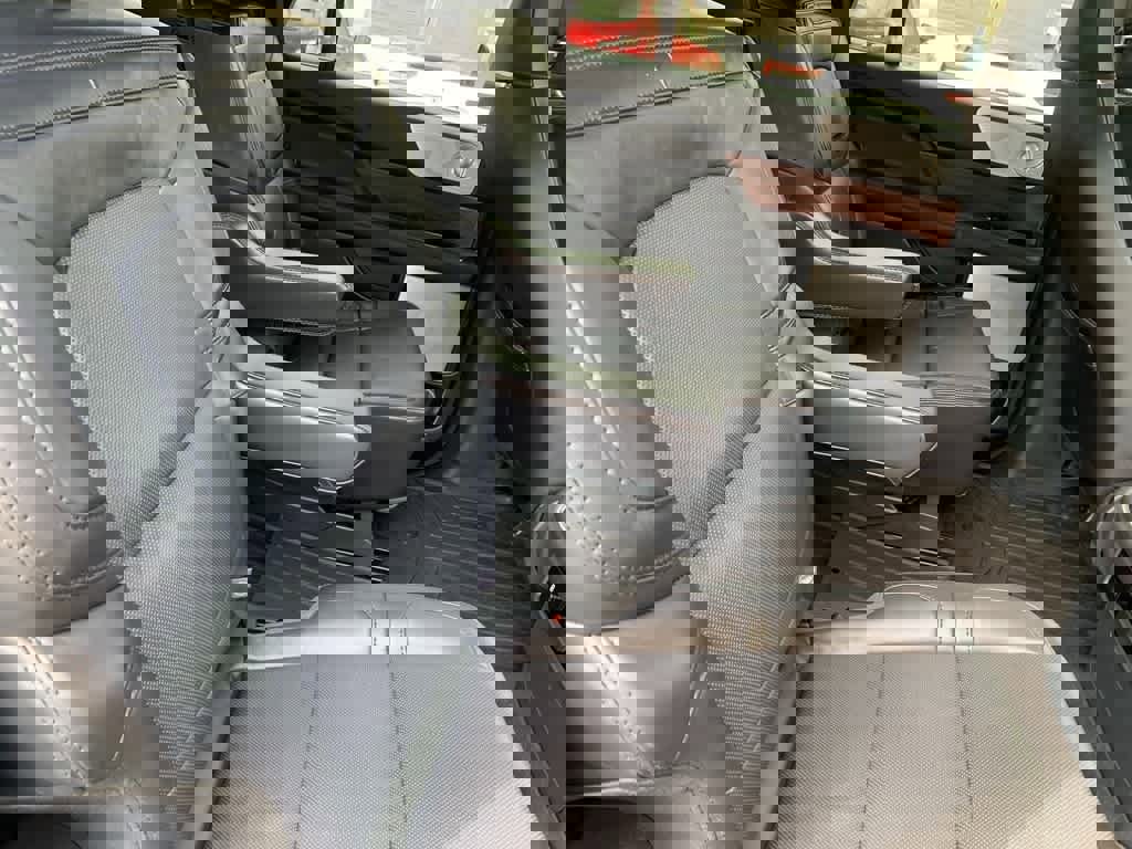 Used 2024 Lincoln Navigator Reserve image 16