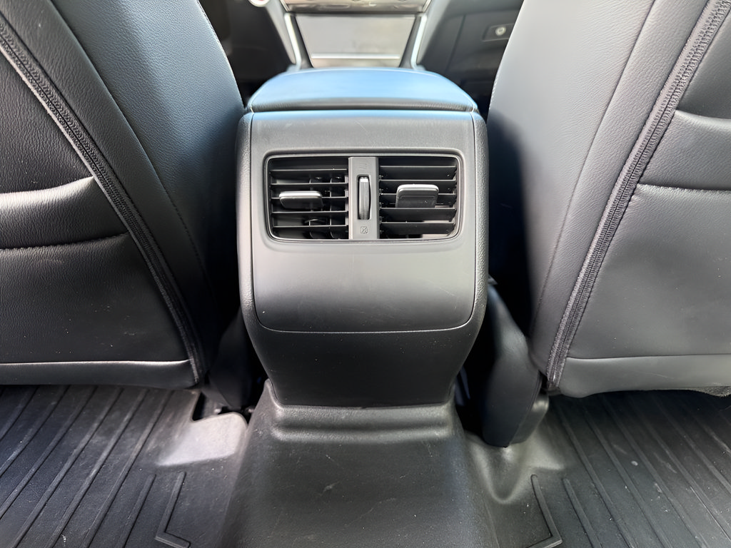 Used 2018 Honda Accord Sport image 12