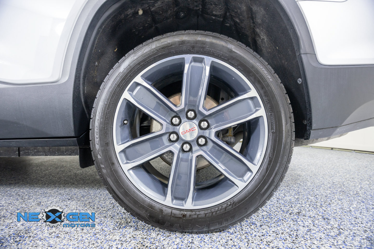 Used 2020 GMC Acadia SLT w/ LPO, Cargo Package AWD/4WD image 51
