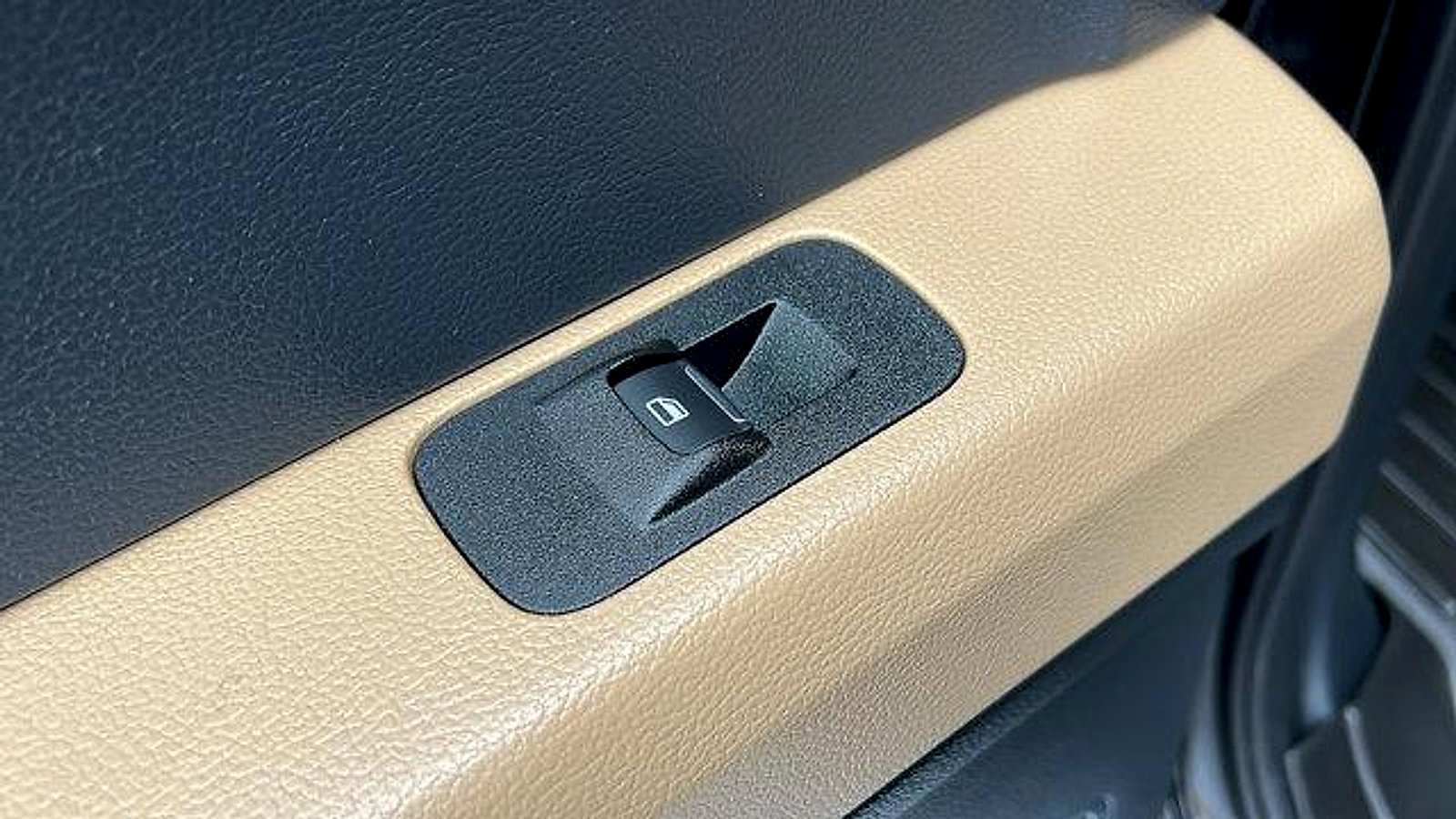 Used 2022 Ford F250 Lariat image 13