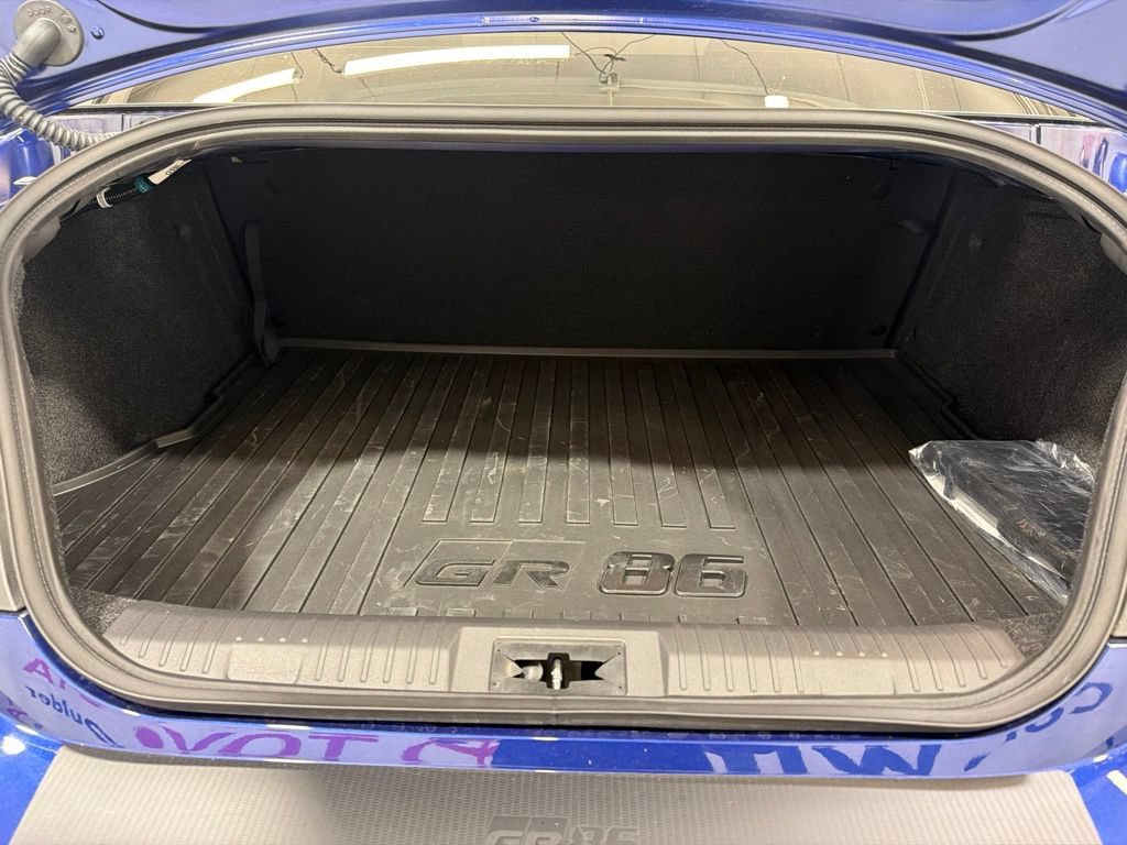 Used 2025 Toyota GR86 Premium RWD image 16