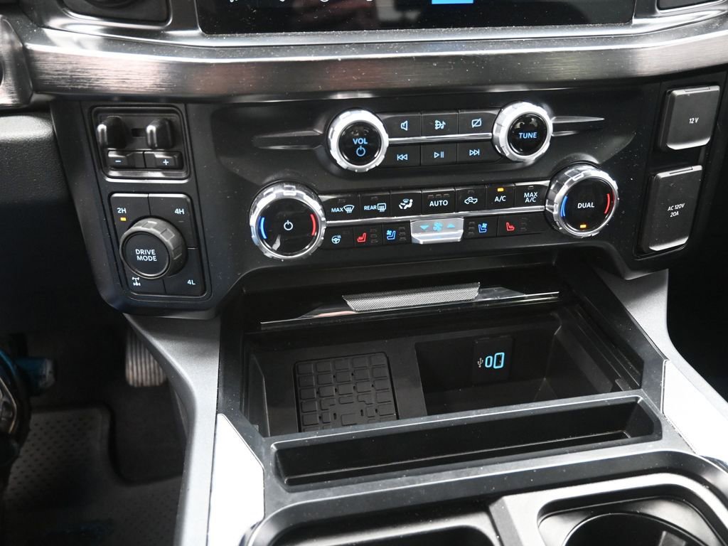 Used 2024 Ford F350 Lariat w/ Lariat Ultimate Package image 9