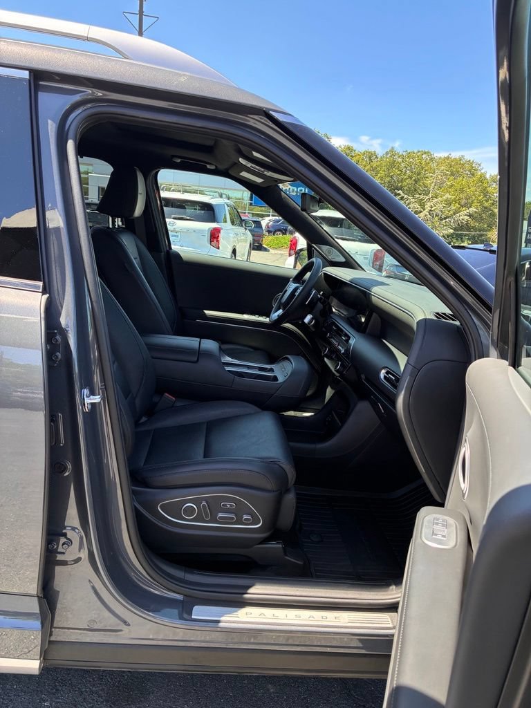 Used 2026 Hyundai Palisade Calligraphy AWD/4WD image 24