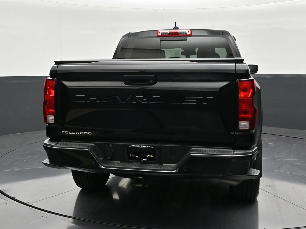 Used 2025 Chevrolet Colorado LT RWD image 4